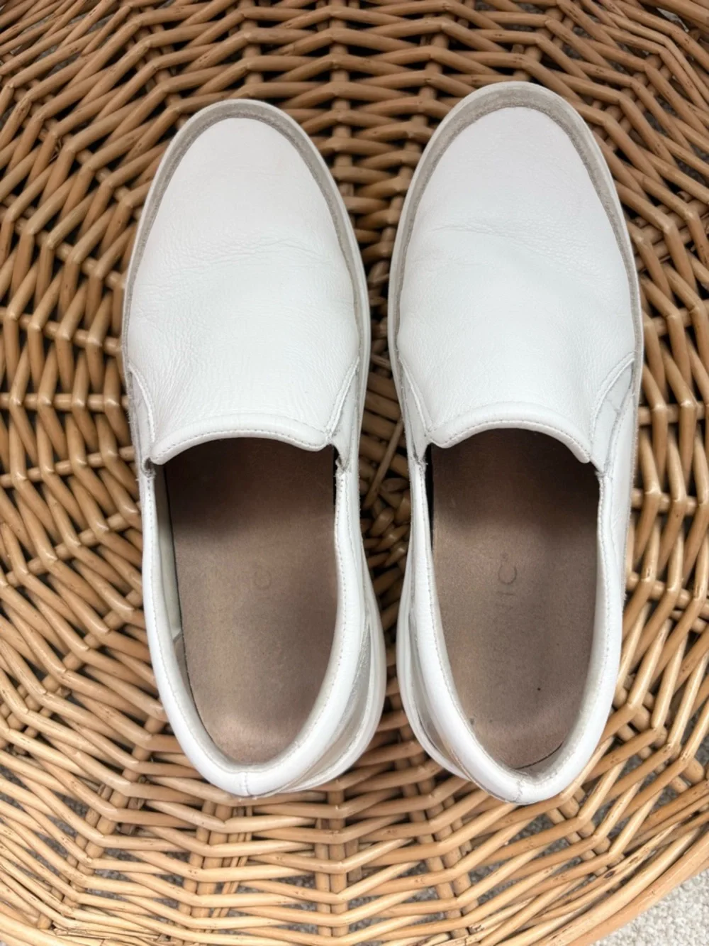 Vionic White Silver Metallic Kearny Leather Platform Slip On Sneakers Size 7 - Picture 9 of 11